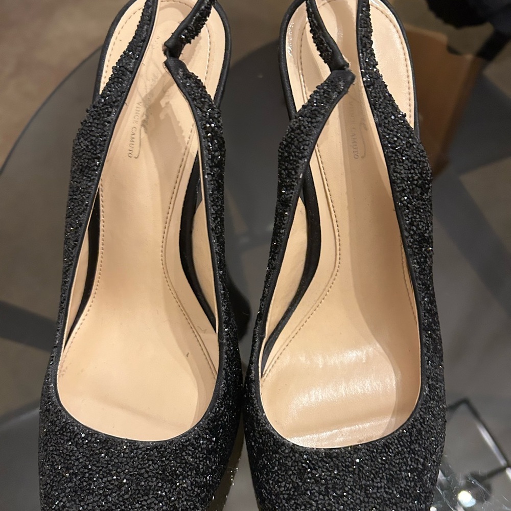 All black holiday shoe